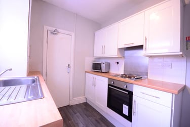 3 bed house, Wavertree, Liverpool, L150EN - Image 2