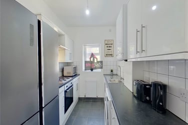 5 bed house, Salford, Pendleton, M67DG - Image 2