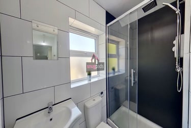 5 bed house, Salford, Pendleton, M67DG - Image 8