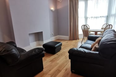 2 bed flat, City Centre, Mount Pleasant, Swansea, SA15PN - Image 3