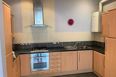 2 bed flat, City Centre, Mount Pleasant, Swansea, SA15PN - Image 5