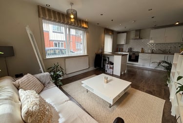 1 bed flat, Roath, Plasnewydd, Cardiff, CF243EQ - Image 1