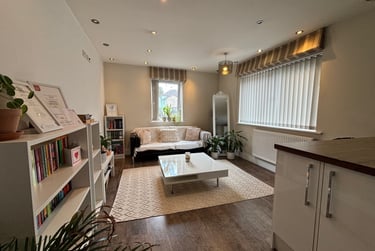 1 bed flat, Roath, Plasnewydd, Cardiff, CF243EQ - Image 2