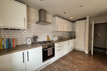 1 bed flat, Roath, Plasnewydd, Cardiff, CF243EQ - Image 4