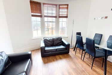 5 bed house, New Street, Highfields, Leicester, LE15NR - Image 1