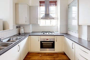 5 bed house, New Street, Highfields, Leicester, LE15NR - Image 2