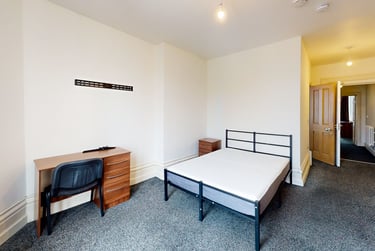 5 bed house, New Street, Highfields, Leicester, LE15NR - Image 5