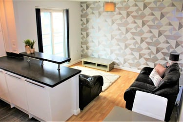 2 bed flat, Craggs Row, City Centre, Preston, PR11JD - Image 2