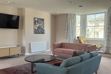 3 bed flat, Roath, Adamstown, Cardiff, CF243FR - Image 2