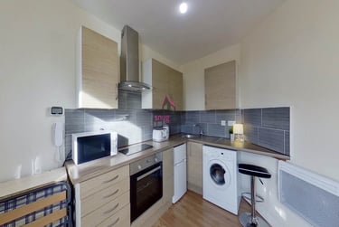 1 bed flat, Salford, Seedley, M55JJ - Image 2