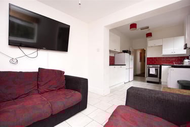 5 bed house, Oak Tree Lane, Selly Oak, Birmingham, B296HX - Image 2