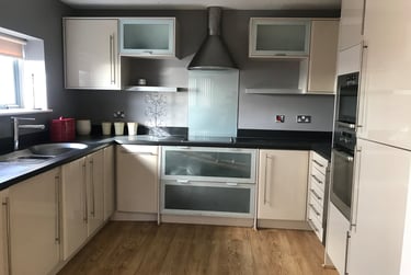 2 bed flat, Maritime Quarter, Swansea Marina, Swansea, SA11UA - Image 3