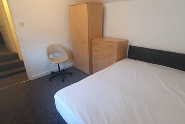 1 bed flat, 3, 18, Cathays, Cardiff, CF244EP - Image 3