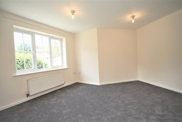 2 bed flat, Royal Drive, Plungington, Preston, PR23AF - Image 2