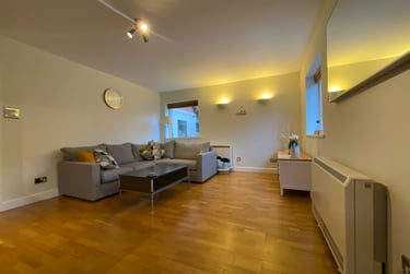 2 bed flat, Cardiff Bay, City Centre, Cardiff, CF104EJ - Image 3