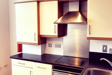 1 bed studio, City Centre, Neath, Swansea, SA15HN - Image 1