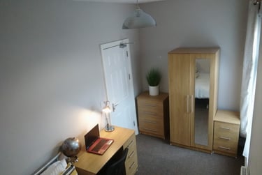 5 bed house, Port Tenant, St Thomas, Swansea, SA18NB - Image 8