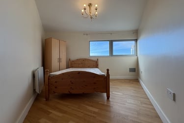 2 bed flat, City Centre, Cardiff, CF102FJ - Image 5