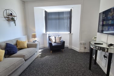 3 bed house, St Thomas, City Centre, Swansea, SA18BB - Image 11