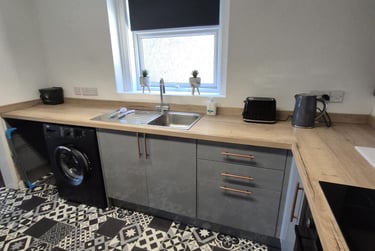 3 bed house, St Thomas, City Centre, Swansea, SA18BB - Image 7