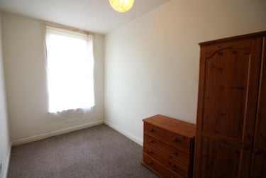 2 bed flat, Roath, Adamstown, Cardiff, CF241DP - Image 3
