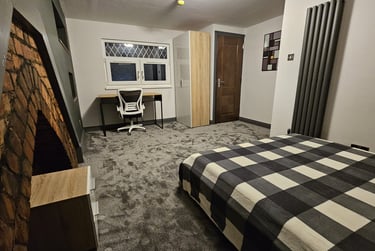 5 bed house, Port Tennant, St Thomas, Swansea, SA18JZ - Image 1