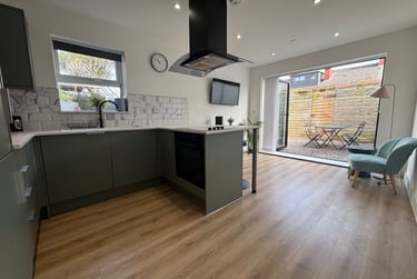 2 bed house, Roath, Plasnewydd, Cardiff, CF243PX - Image 1