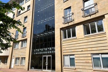 2 bed flat, Cardiff Bay, Cardiff, CF105EE - Image 9