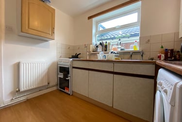 1 bed flat, Splott, Adamstown, Cardiff, CF241LS - Image 2