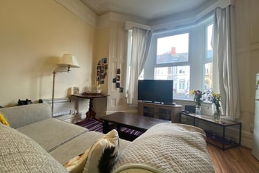 1 bed house, Cathays, Cardiff, CF103EE - Image 1