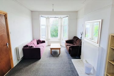 4 bed house, Hazel Road, Uplands, Swansea, SA20LU - Image 1