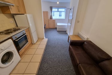 1 bed studio, 1, 18, Cathays, Cardiff, CF244EP - Image 6