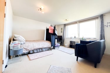 1 bed flat, Cardiff Bay, Grangetown, Cardiff, CF105NZ - Image 2