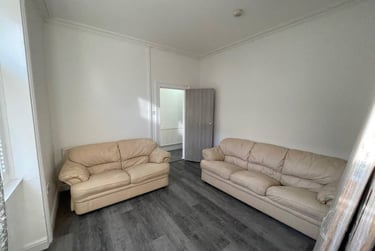 4 bed house, N/A, Adamstown, Cardiff, CF240JA - Image 1