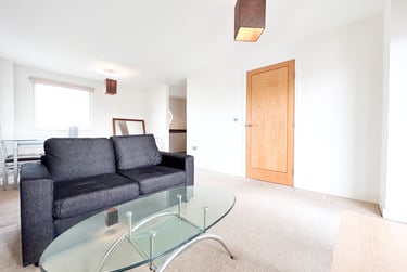 2 bed flat, Cardiff Bay, Sports Village, Cardiff, CF110SF - Image 3