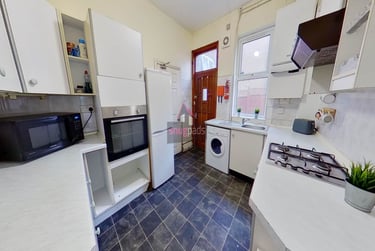 1 bed house, Salford, Ellesmere Park, M68HZ - Image 4