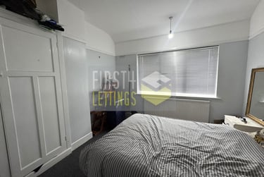 3 bed house, Bonnington Road, Knighton, Leicester, LE23DB - Image 2
