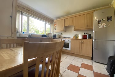 3 bed house, Lakeside, Cyncoed, Cardiff, CF236DW - Image 1