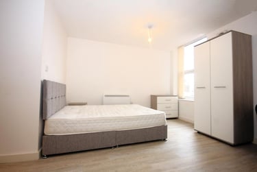 1 bed studio, 16 Cross Street, City Centre, Preston, PR13LT - Image 3
