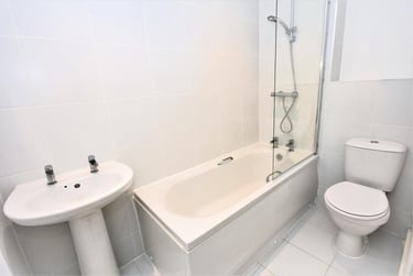 1 bed studio, 16 Cross Street, City Centre, Preston, PR13LT - Image 4