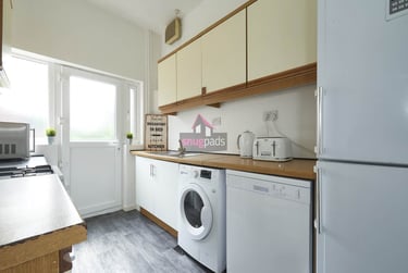 6 bed house, Salford, Seedley, M67NU - Image 4