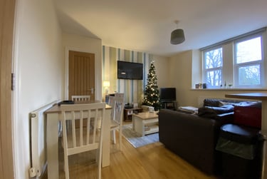 2 bed flat, Roath, City Centre, Cardiff, CF243AF - Image 1