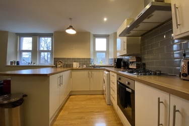 2 bed flat, Roath, City Centre, Cardiff, CF243AF - Image 3