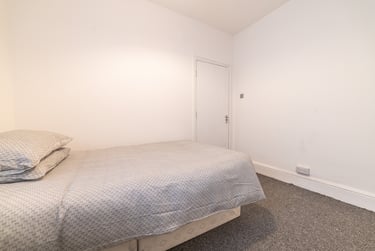 5 bed house, Cathays, Cardiff, CF244QJ - Image 11