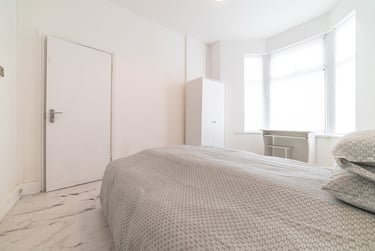 5 bed house, Cathays, Cardiff, CF244QJ - Image 3