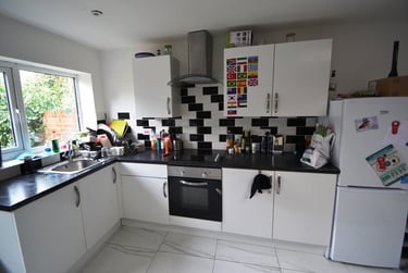 8 bed house, Cathays, Cardiff, CF244BU - Image 2