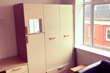 1 bed studio, City Centre, Neath, Swansea, SA15HN - Image 5