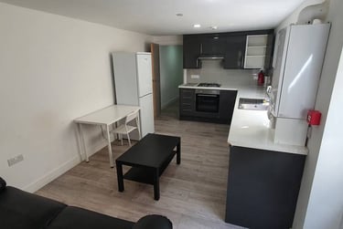 1 bed flat, 2, 30, Plasnewydd, Cardiff, CF243BG - Image 1