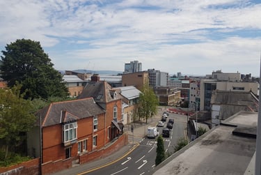 2 bed flat, Mount Pleasant, Swansea, SA16EF - Image 1