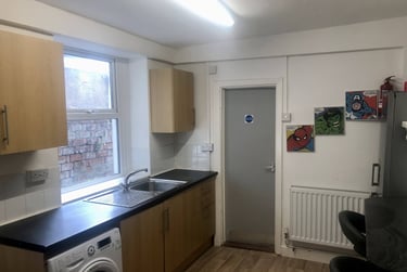 6 bed house, Brynmill, Swansea, SA20DY - Image 12